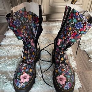 Dr Marten platform floral boots size 39